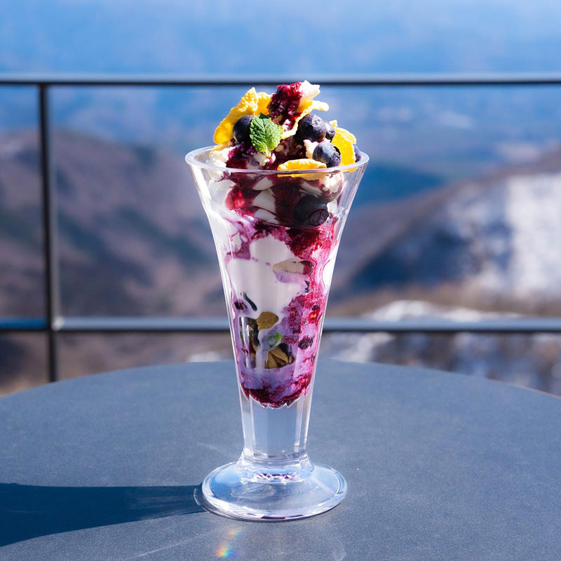 あかぎのブルーベリーチーズパフェ