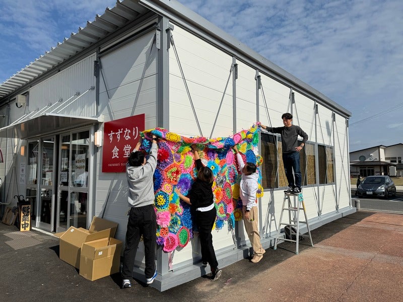 現地でつなげていたときの様子。なんとかなりました！