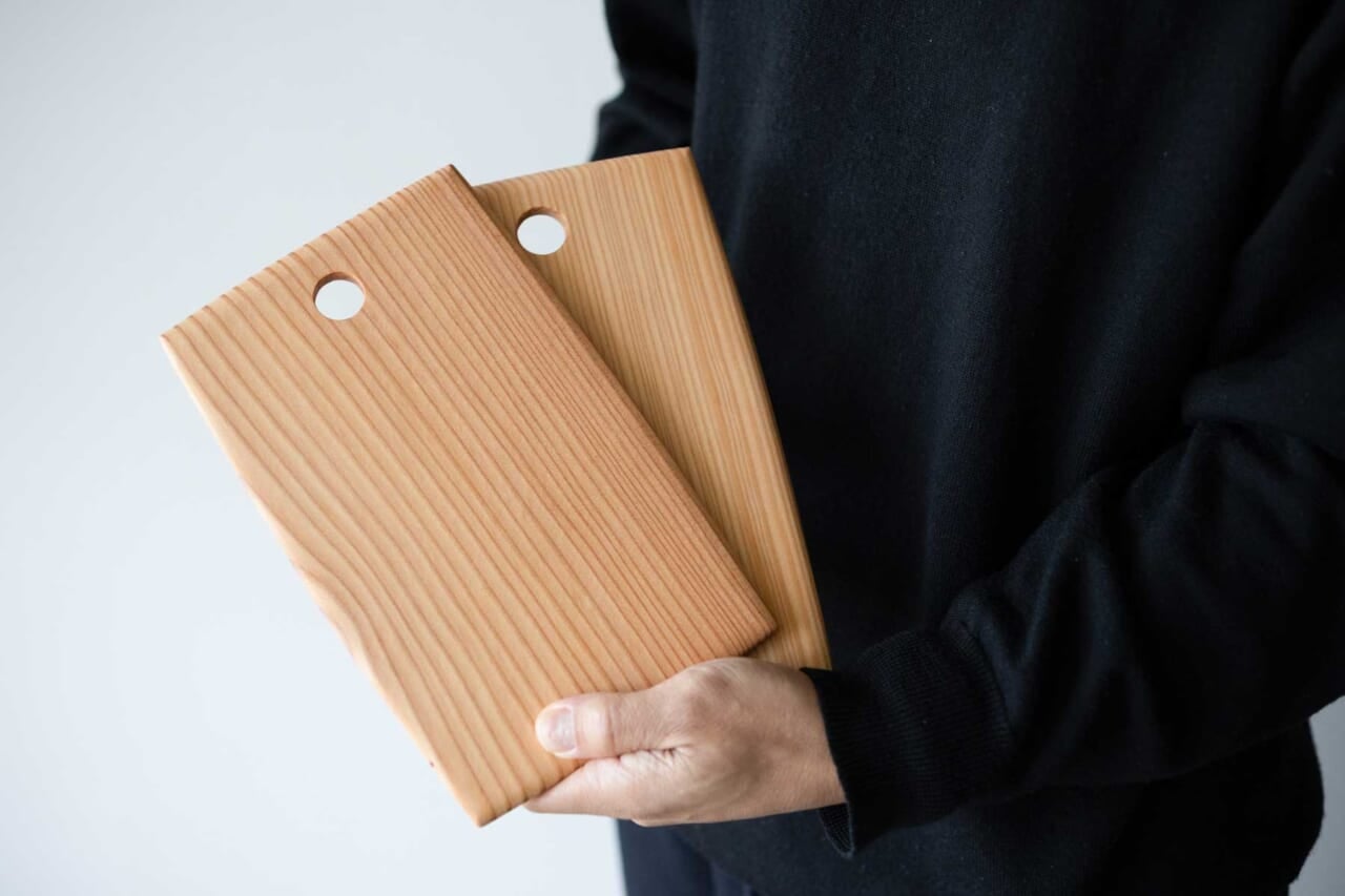▲カラマツで作られたカッティングボード