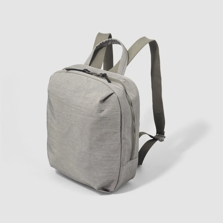 NIZYU KANO FUKUI SIWA ナイロンリュック（S） グレージュ