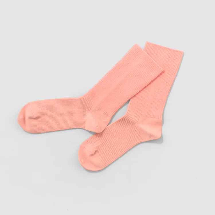 〈O2〉× mioasse クルーソックス コーラルピンク