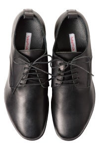 革ひも靴（黒）