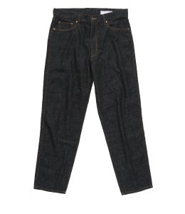 Ａ．のデニムパンツ（黒）