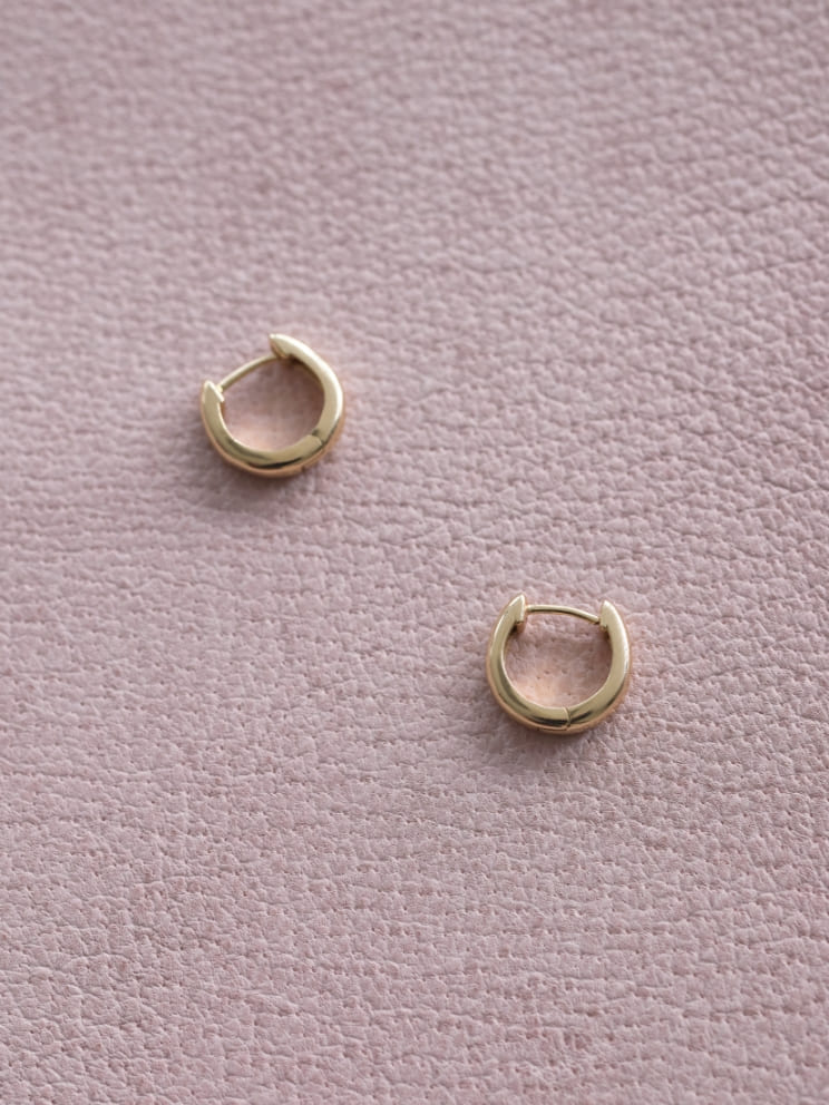 ひとさじのジュエリー une pincée | Hoop Pierce・glacé 12mm／10kt Gold の画像１